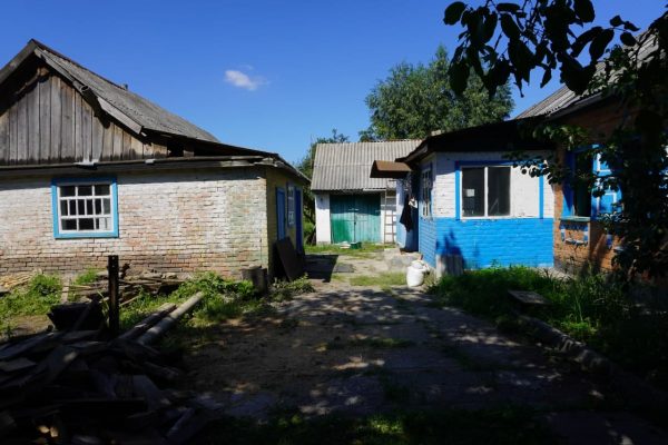 Продам будинок в Руській Поляні + земля 0,24 га